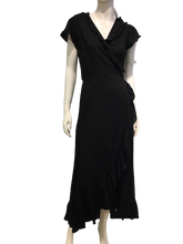 Afbeelding in Gallery-weergave laden, Bindi Wrap Dress Uni 0020 Black
