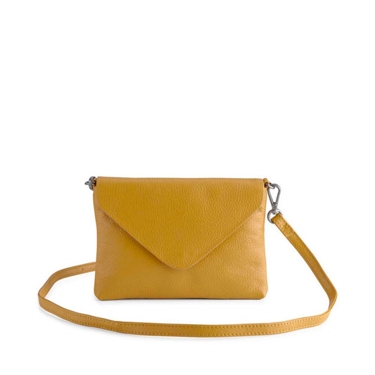 De Jenny Crossbody Bag in de kleur Grain (Amber kleur) is onze klassieker maar dan in een frisse gele kleur.  De schoudertas is te koop in de winkel van Bij Saar Thuis Haarlem