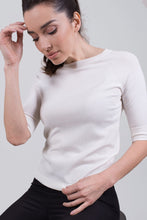 Afbeelding in Gallery-weergave laden, The Clothed Moscow top viscose Off White
