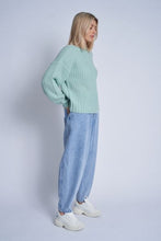 Afbeelding in Gallery-weergave laden, Native Youth Chunky knitted jumper
