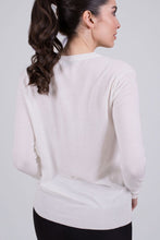 Afbeelding in Gallery-weergave laden, The Clothed Paris merino v-neck pullover Off white

