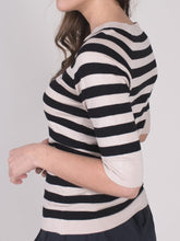 Afbeelding in Gallery-weergave laden, The Clothed Moscow Top Black Sand Stripe
