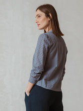 Afbeelding in Gallery-weergave laden, indi &amp; cold Floral Openwork Blouse
